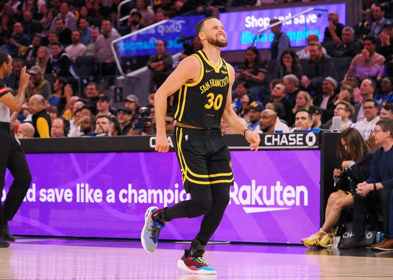 Stephen Curry Shares On-Court Trash Talk Anecdotes in Interview