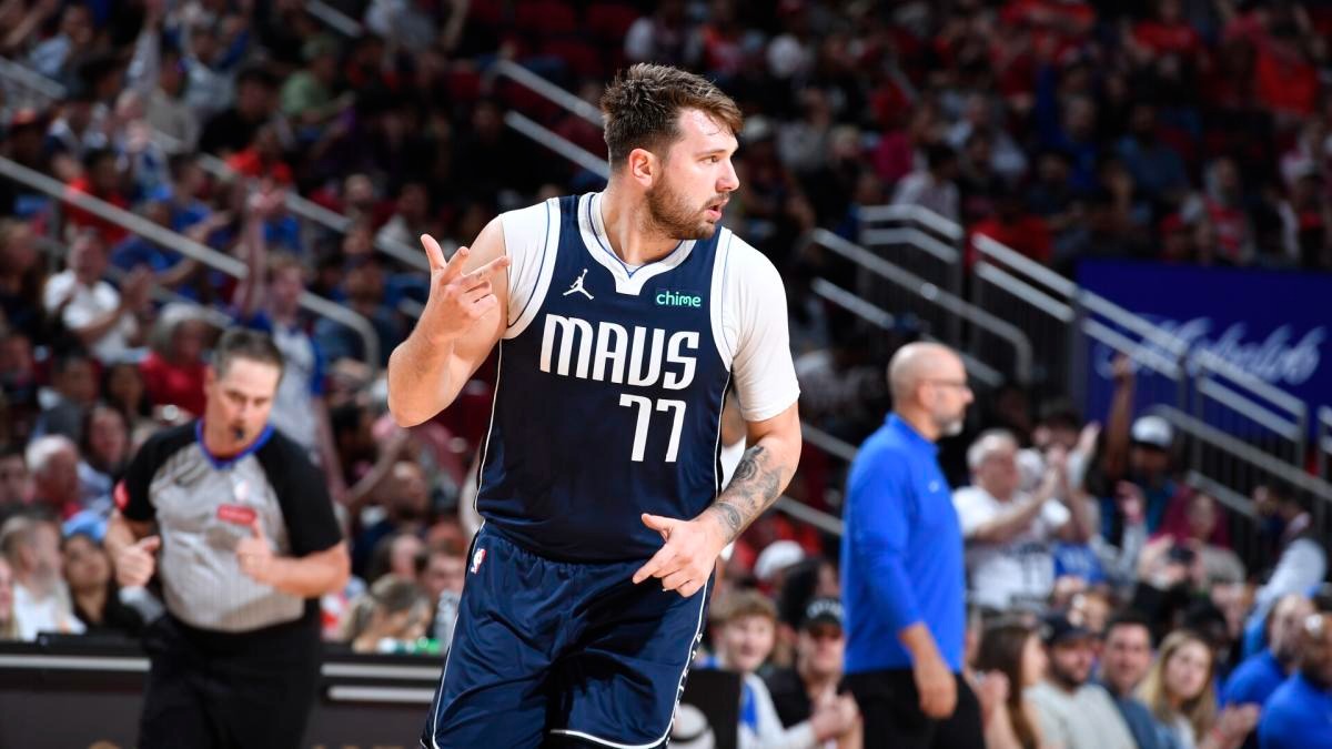 Luka Doncic Drops 47 Points in Three Quarters as Mavericks End Rockets’ 11-Game Win Streak