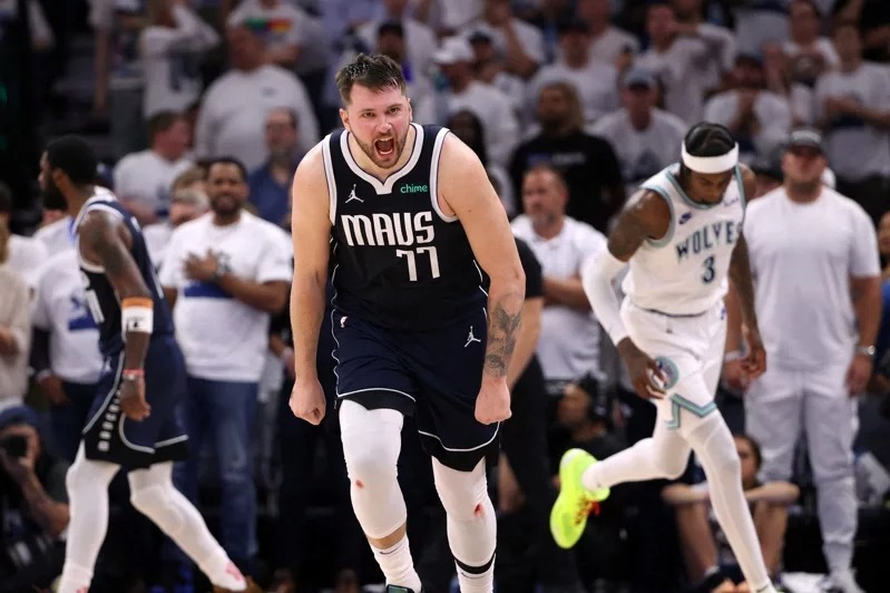 Mavericks Triumph in Game 1 of Western Conference Finals
